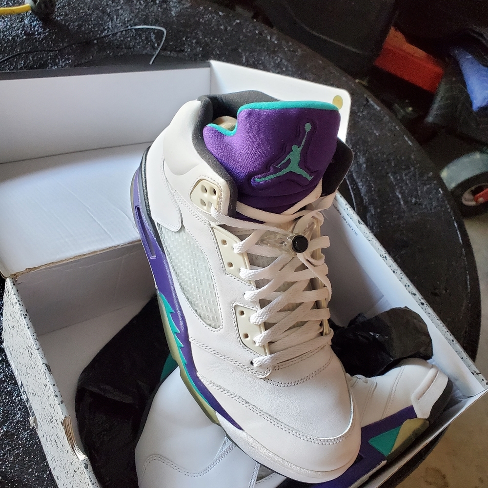 Retro 5 Grapes Sz12